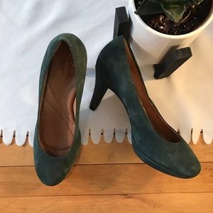 Clarks indigo dark green leather heels